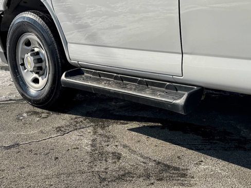 Used 2023 Chevrolet Express 3500 LT w/ LT Preferred Equipment Group image 19