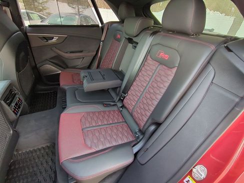 Certified 2025 Audi RS Q8 performance image 21