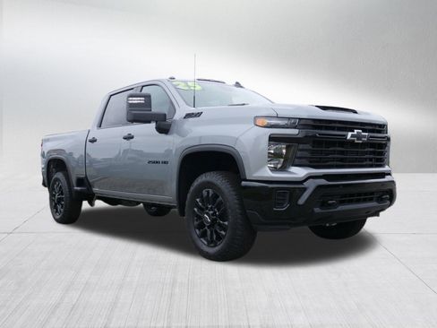 New 2025 Chevrolet Silverado 2500 Custom w/ Custom Value Package image 10