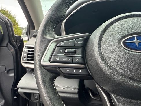 Used 2025 Subaru Outback Limited AWD/4WD image 9