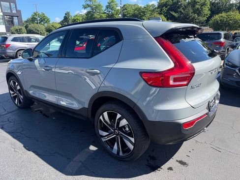 Used 2026 Volvo XC40 B5 Ultra w/ Protection Package Premier AWD/4WD image 2