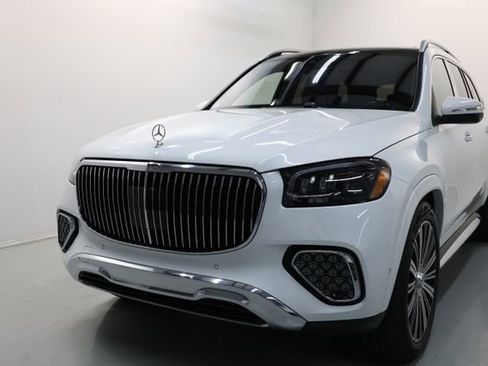 Used 2026 Mercedes-Benz Maybach GLS 600 4MATIC image 65