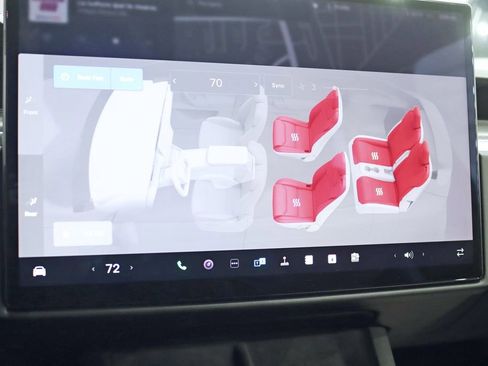 Used 2023 Tesla Model X Plaid image 16