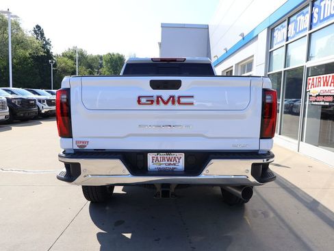 New 2026 GMC Sierra 3500 SLT w/ SLT Convenience Package AWD/4WD image 9