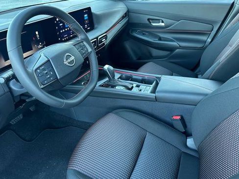 New 2026 Nissan Sentra SR w/ Floor Mat Package image 10