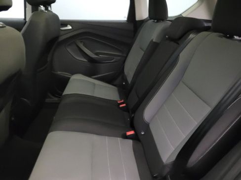 Used 2016 Ford Escape SE FWD image 18