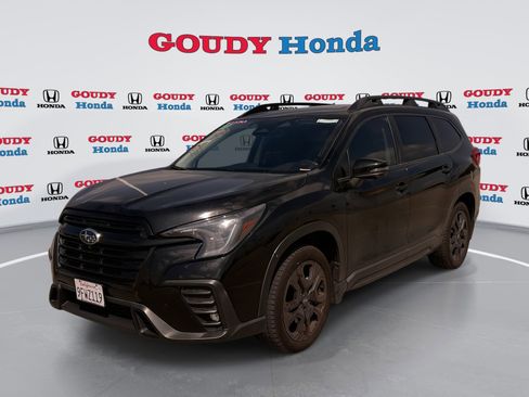 Used 2023 Subaru Ascent Onyx Edition Limited image 1