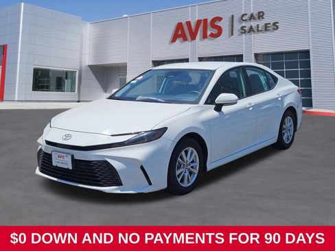 Used 2025 Toyota Camry LE FWD image 1
