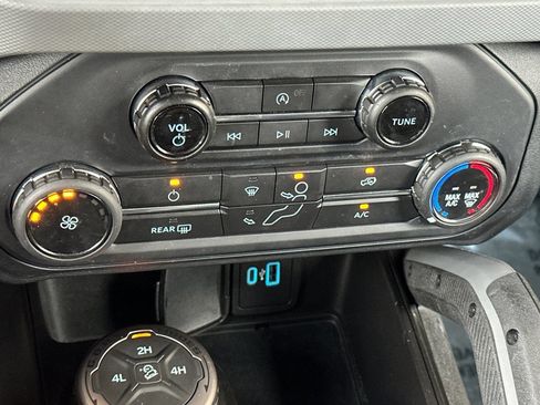 Used 2023 Ford Bronco Big Bend AWD/4WD image 20