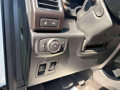 Used 2020 Ford Expedition King Ranch image 31