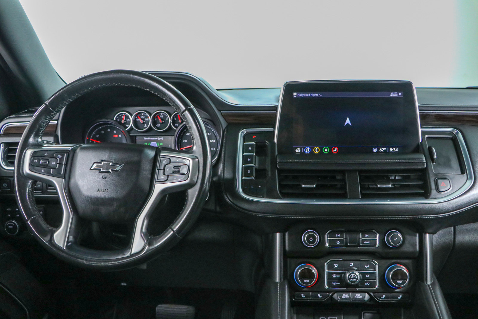 Used 2021 Chevrolet Suburban Z71 w/ Rear Media and Nav Package AWD/4WD image 18