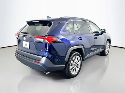 Used 2025 Toyota RAV4 XLE Premium AWD/4WD image 5