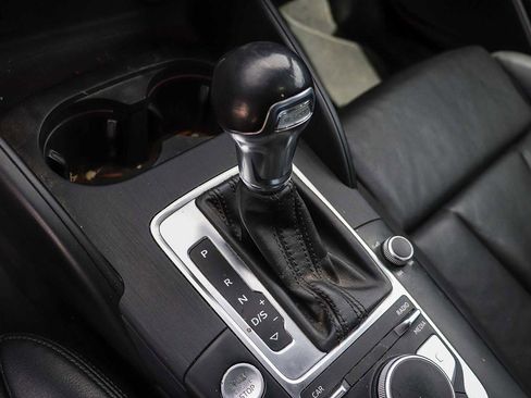 Used 2017 Audi A3 e-tron Premium Plus w/ Premium Plus Package image 18