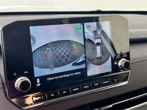 Used 2023 Mitsubishi Outlander SE image 13