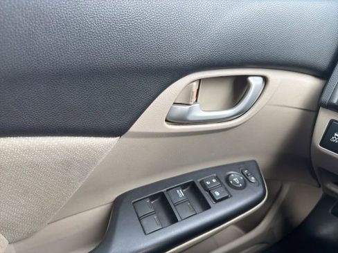 Used 2013 Honda Civic LX image 5