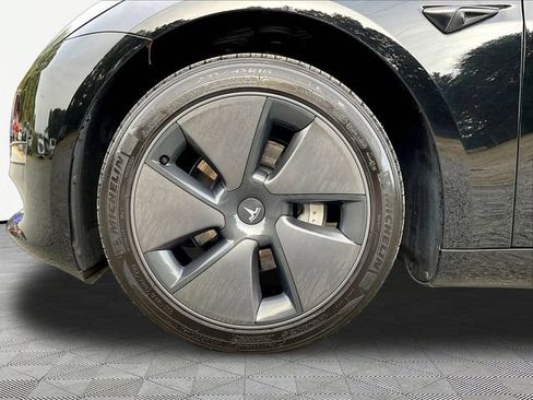 Used 2023 Tesla Model 3 Standard Range RWD image 32