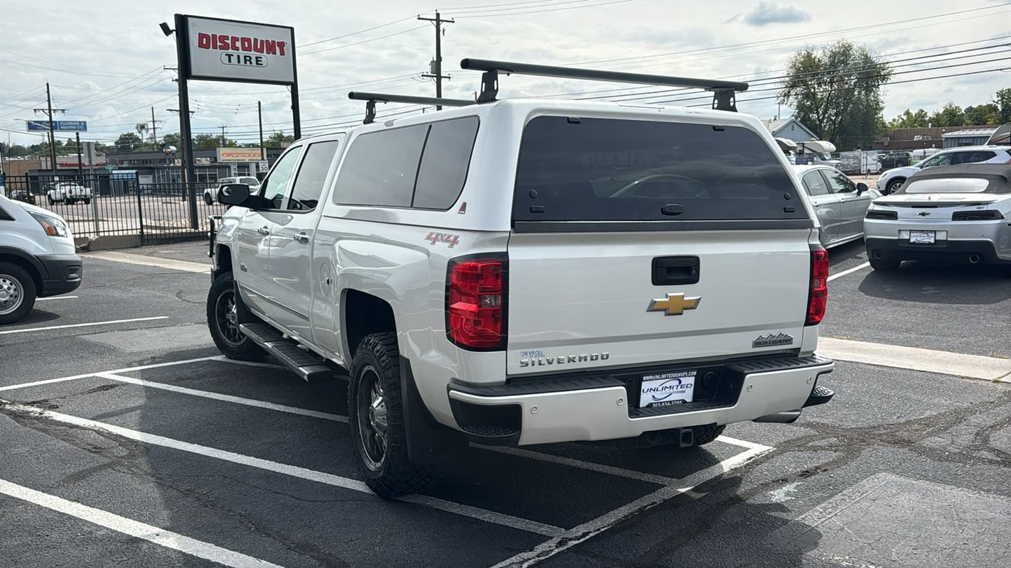 Used 2014 Chevrolet Silverado 1500 High Country w/ High Country Premium Package AWD/4WD image 5