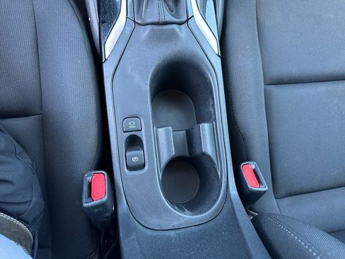 Used 2024 Toyota Corolla LE FWD image 16