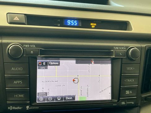 Used 2015 Toyota RAV4 Limited AWD/4WD image 18