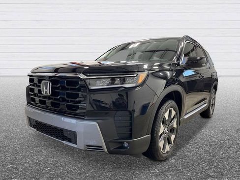 New 2026 Honda Pilot Touring image 3