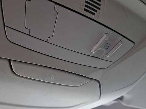 Used 2013 Ford Focus SE FWD image 25