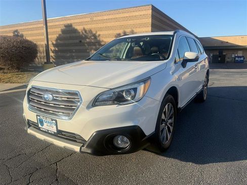 Used 2017 Subaru Outback 3.6R Touring image 1