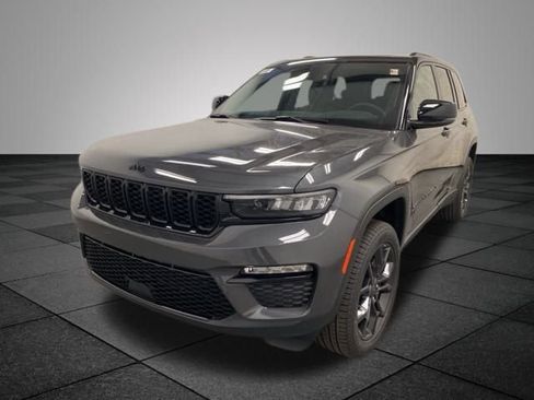 New 2025 Jeep Grand Cherokee Limited image 3