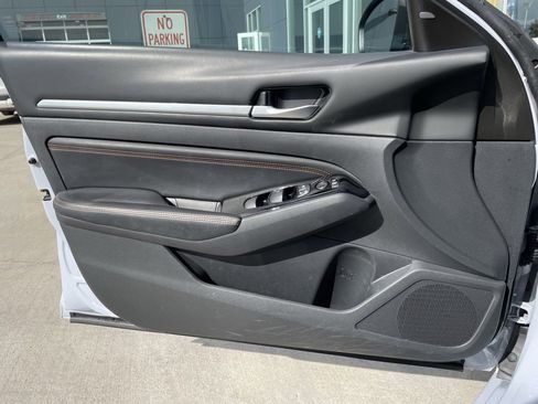 Certified 2023 Nissan Altima 2.5 SR image 10