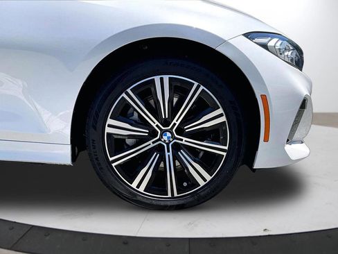 Used 2025 BMW 330i xDrive Sedan AWD/4WD image 34