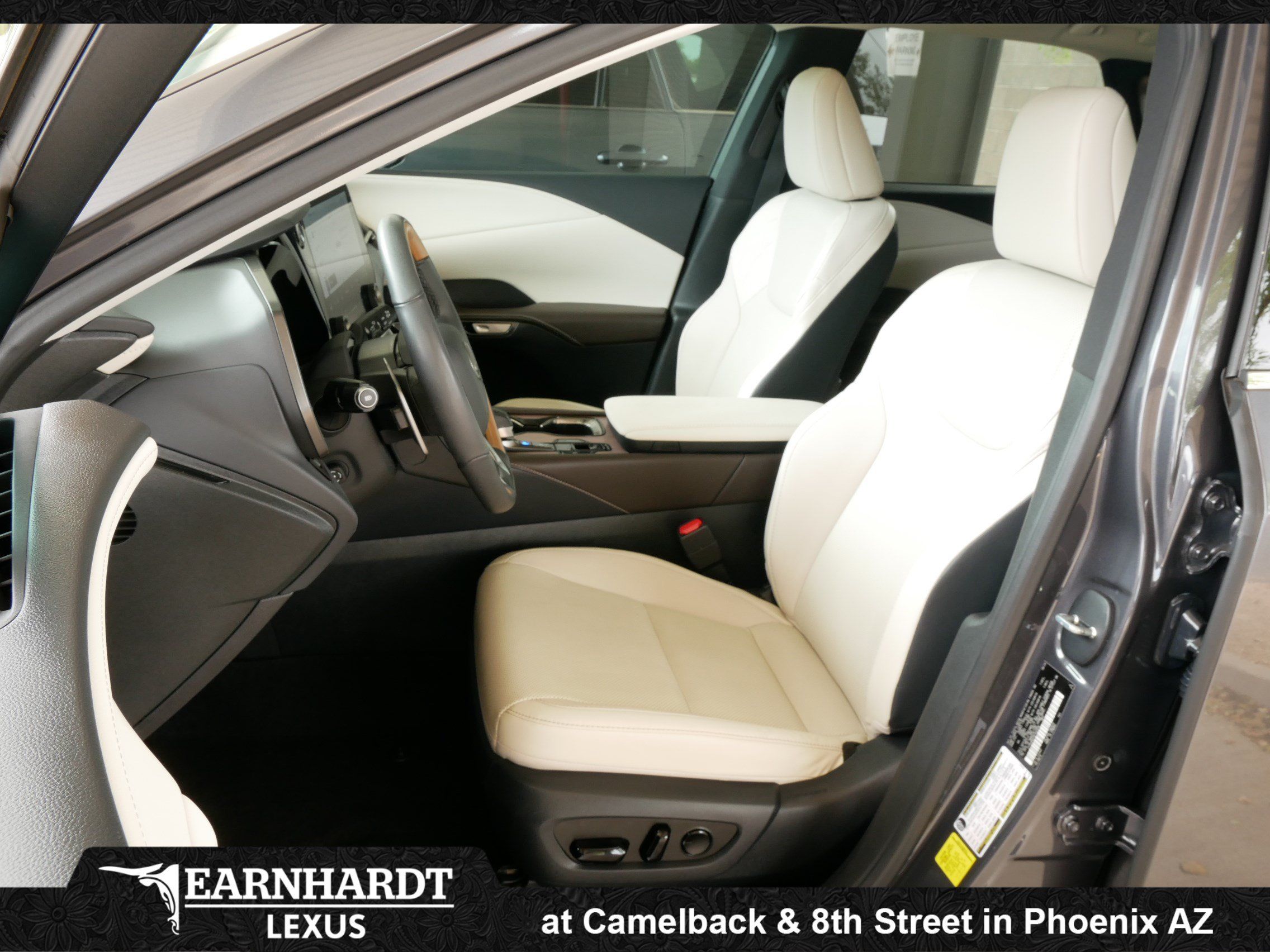 Used 2024 Lexus RX 350 Premium w/ Convenience Package FWD image 2