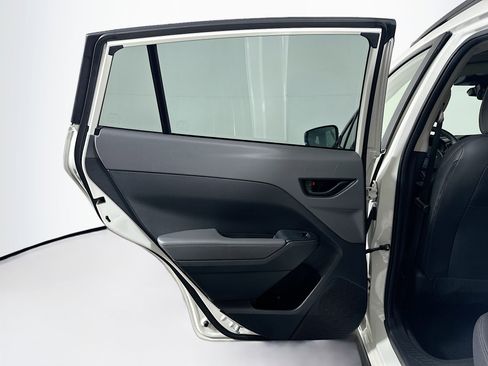 Used 2024 Subaru Crosstrek 2.0i Premium image 26