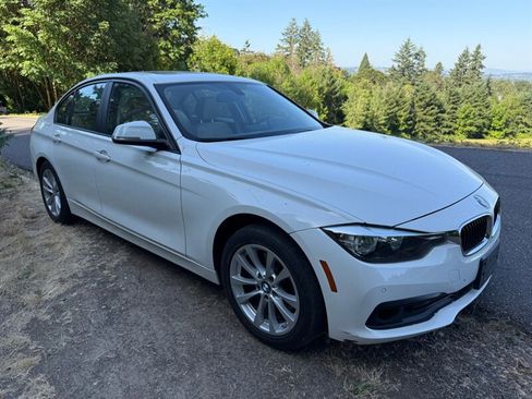 Used 2017 BMW 320i Sedan image 6