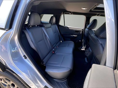 New 2026 Subaru Outback Limited AWD/4WD image 24