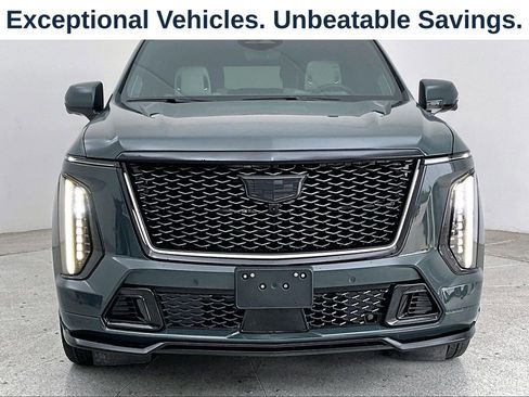 Used 2026 Cadillac Escalade V AWD/4WD image 6