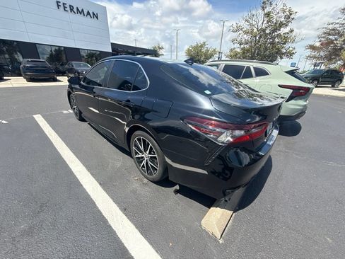 Used 2023 Toyota Camry SE FWD image 13
