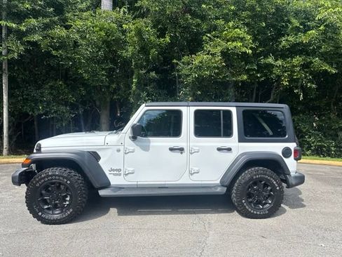 Used 2019 Jeep Wrangler Unlimited Sport S AWD/4WD image 2