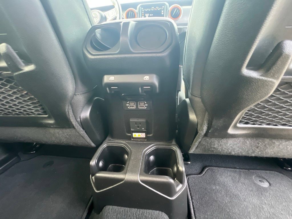 Used 2022 Jeep Gladiator Mojave w/ Cold Weather Group AWD/4WD image 22