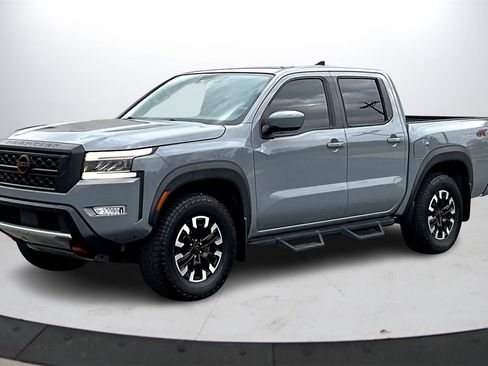 Used 2022 Nissan Frontier PRO-4X w/ Off-Road Protection Package image 4