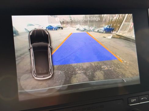 Used 2017 Porsche Macan Sport Edition image 38