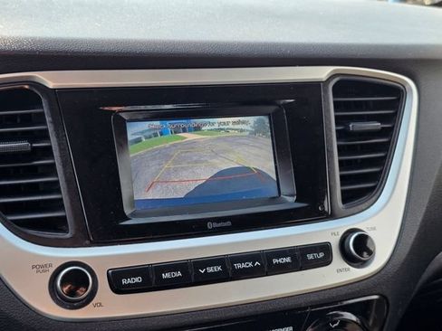 Used 2022 Hyundai Accent SE FWD image 22