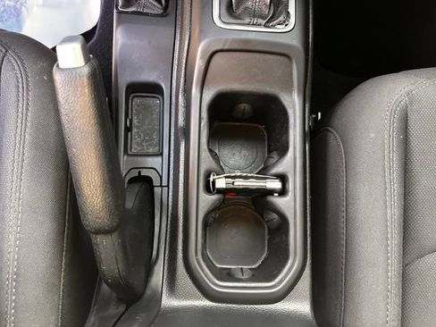 Used 2022 Jeep Gladiator Sport AWD/4WD image 23