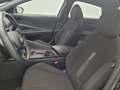 Used 2025 Hyundai Elantra Sport FWD image 17
