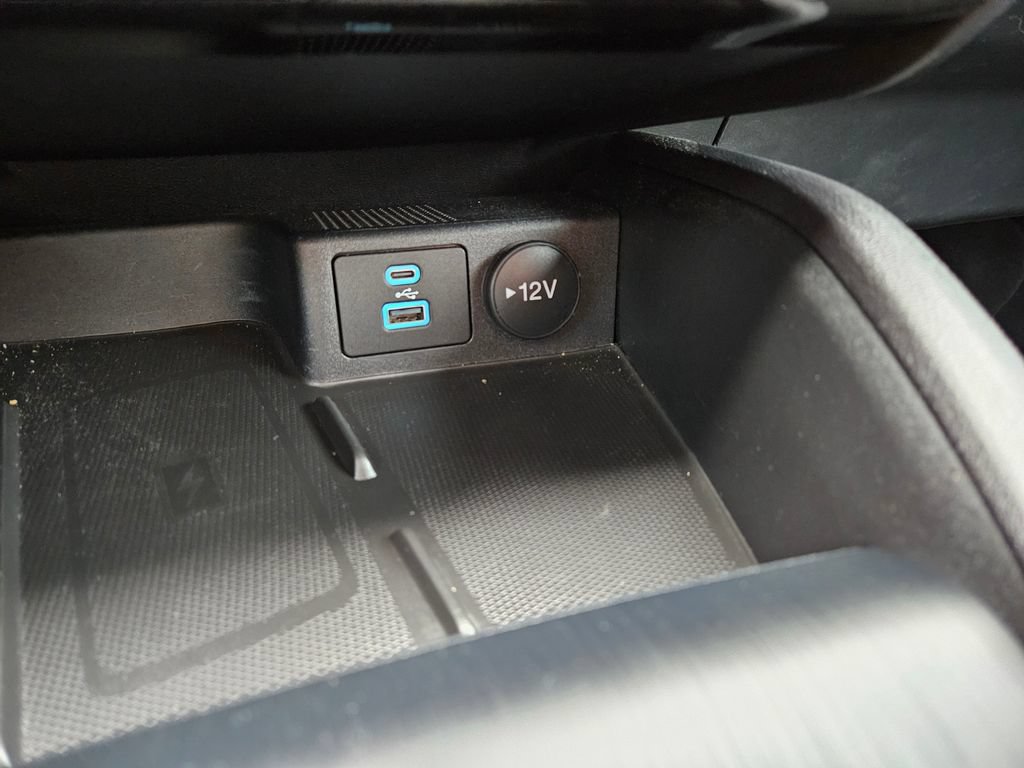 Used 2022 Ford Escape SEL w/ Technology Package FWD image 29