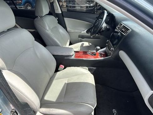 Used 2007 Lexus IS 250 RWD image 11