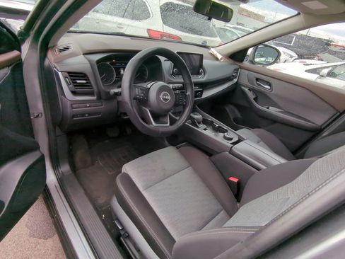 Used 2023 Nissan Rogue SV image 7