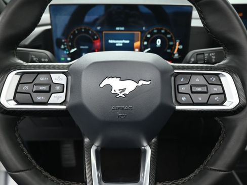 Used 2024 Ford Mustang Convertible image 12