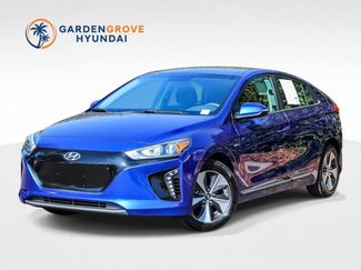 Used 2019 Hyundai Ioniq Electric FWD video 1