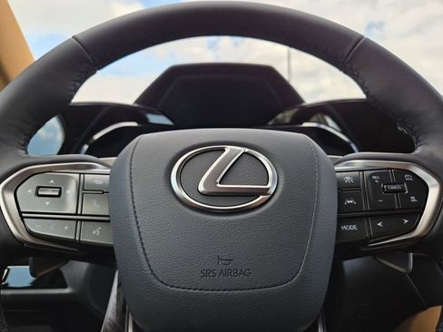New 2026 Lexus NX 350 AWD image 34