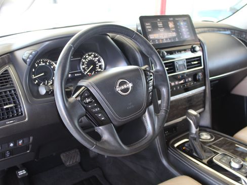 Used 2023 Nissan Armada Platinum w/ Captain's Chairs Package RWD image 38