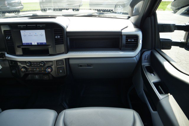 Used 2024 Ford F350 XL RWD image 25